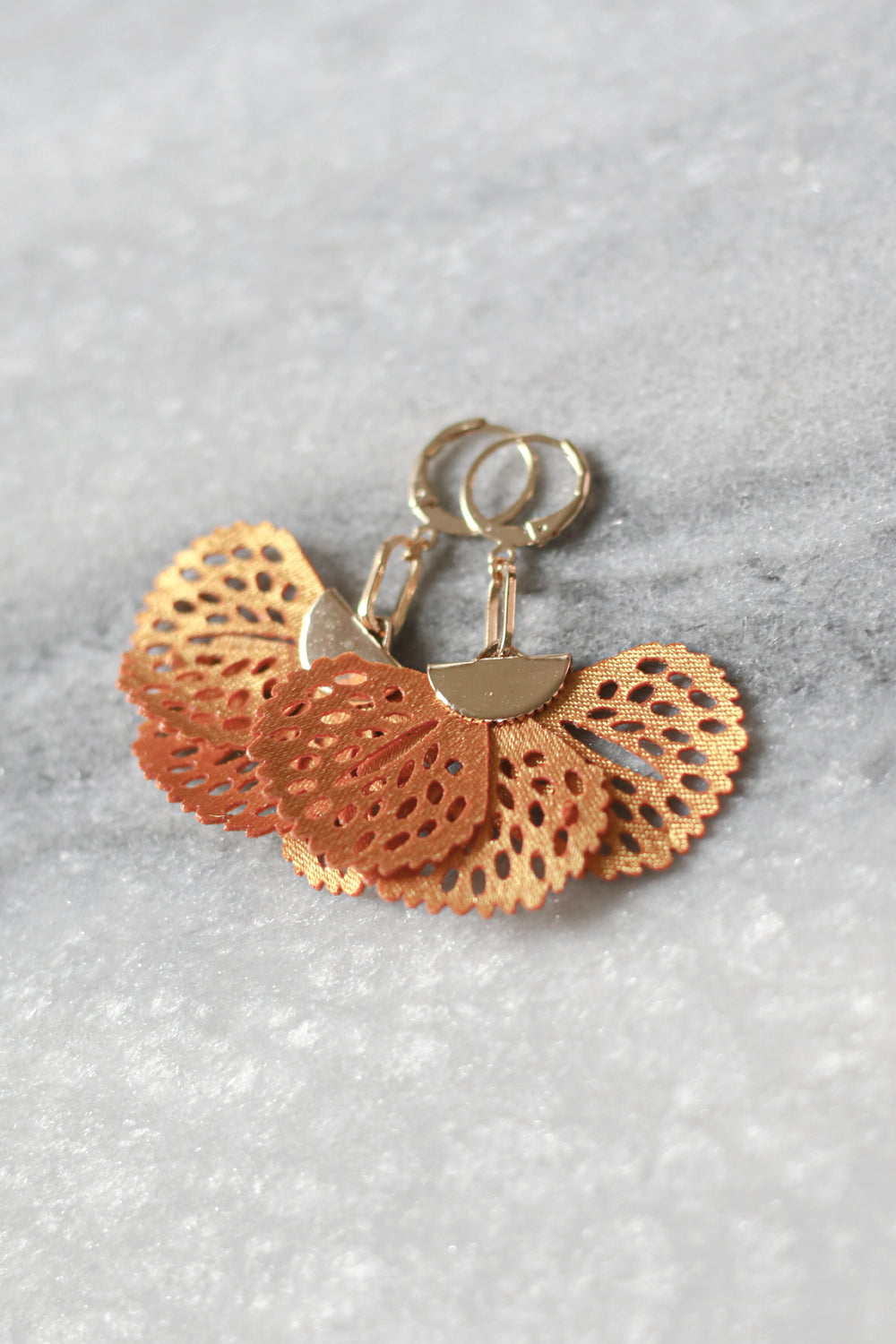 Große_Ohrringe_#61._Jomé_Jewelry_federleicht